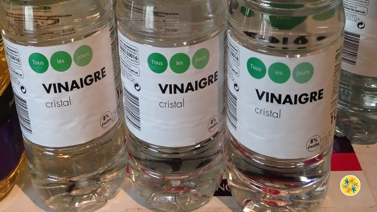 Le truc de remplacer l'eau de javel avec le vinaigre